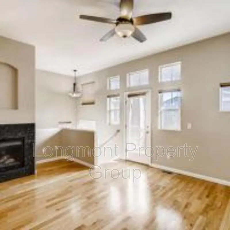 2 bed, 3.0 bath, 1560 sqft, $2,590 — Photo 4