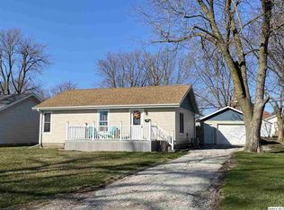 407 W Main St, Mount Sterling, IL 62353