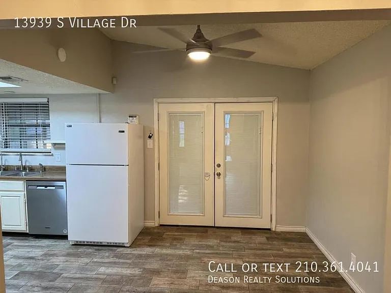 13939 S Village Dr — Photo 6