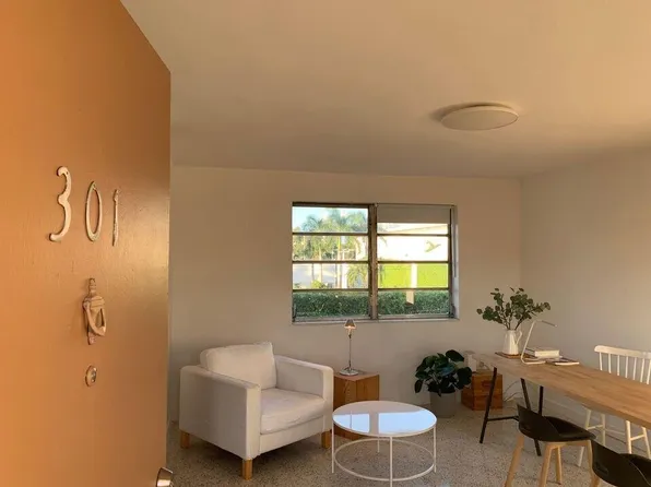 649 SW 9th St APT 301, Miami, FL 33130