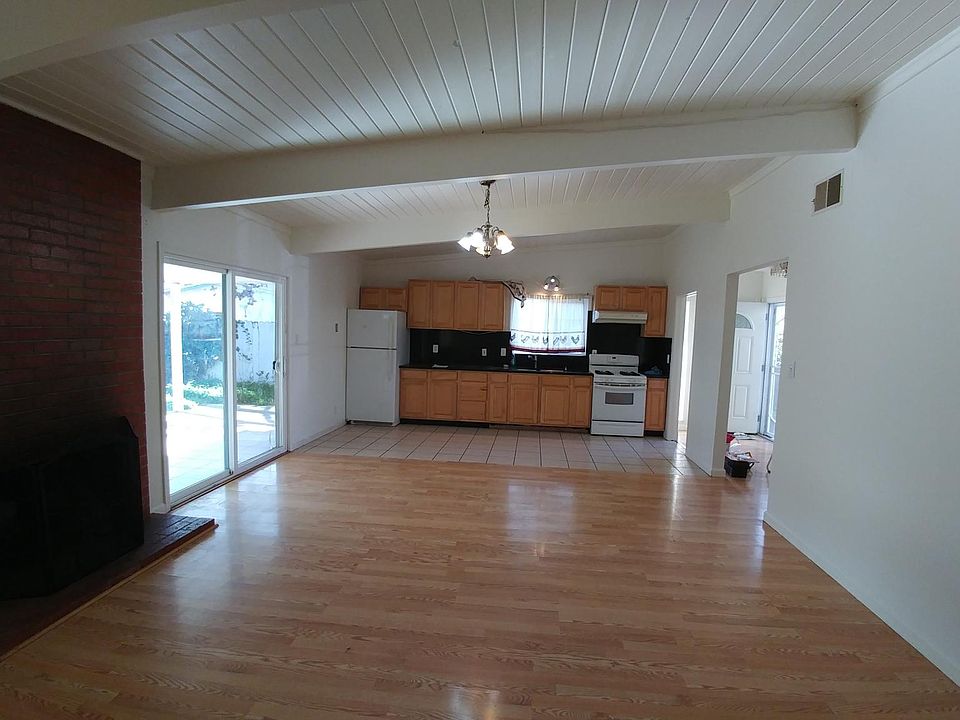 1st image of 4716 Wall Ave