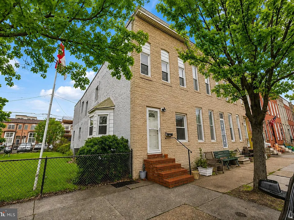 1437 Towson St