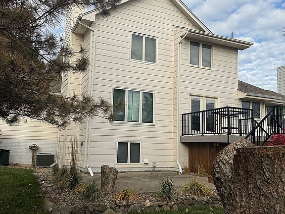 3rd image of 3444 Scenic Vista Dr