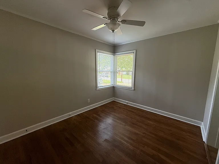 130 Seldon Dr — Photo 6