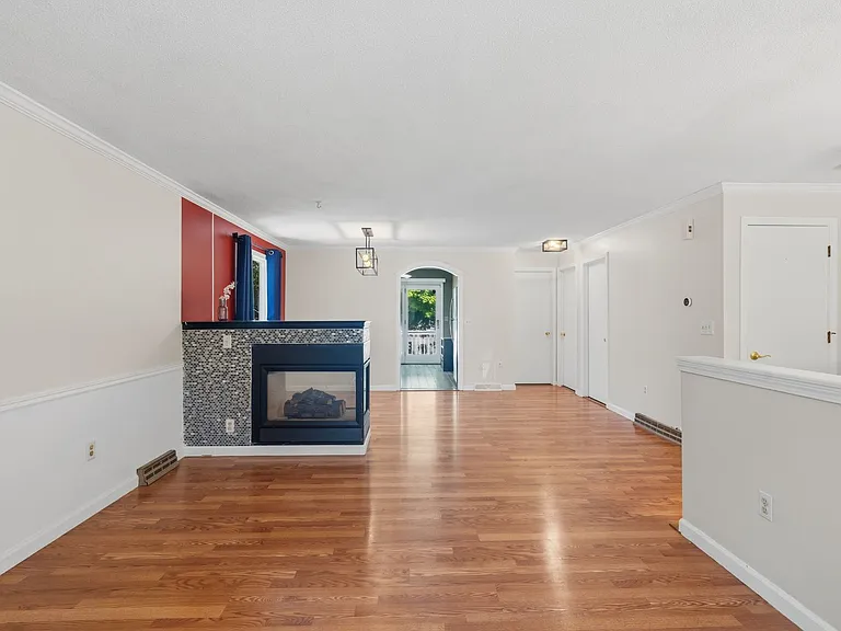 290 Tremont St — Photo 8