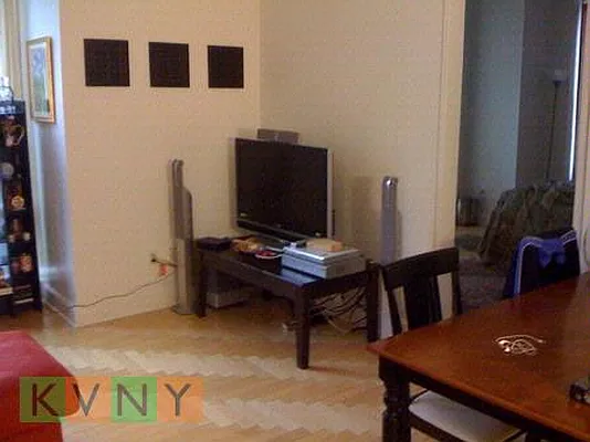 Sold by KVNY Soho | media 2