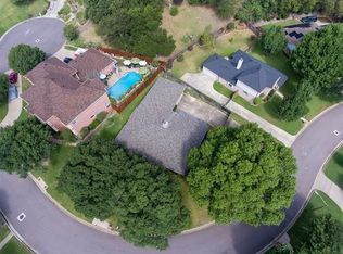 9001 Hunters Glen Trl, Fort Worth, TX 76120