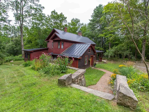 314 Old Mail Road, Tamworth, NH 03886