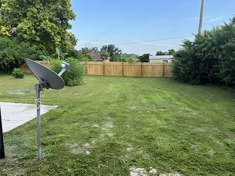 18511 Blair Ave — Photo 5