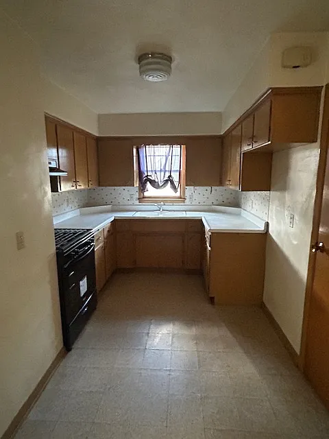 1 bed, 700 sqft, $995 — Photo 4