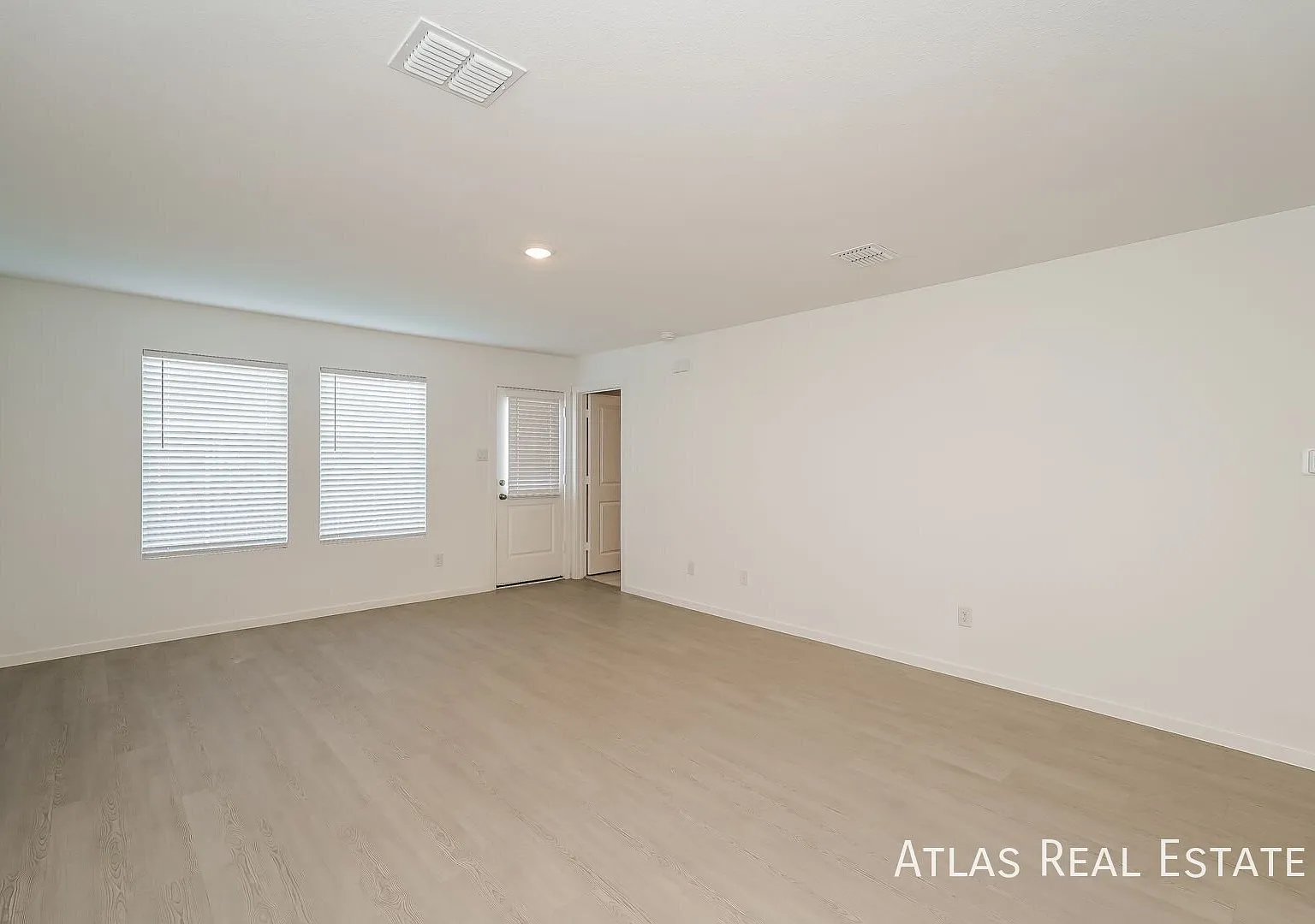 Highpointe Ranch | Spacious Single-Level Living — Photo 2