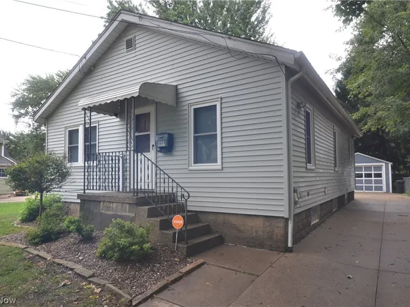1742 Shaw Ave, Akron, OH 44305