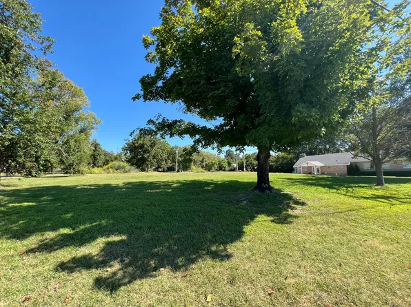 000 Main Street, Willow Springs, MO 65793