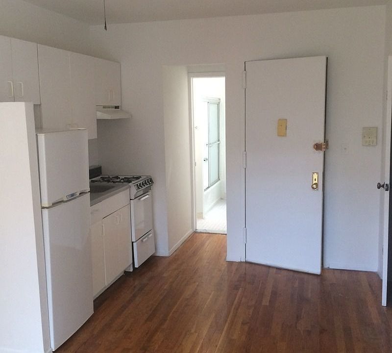 1st image of 216 E 17th St APT 3R