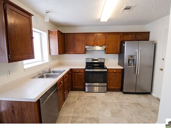 5th image of 3615 Coral Bay Ln
