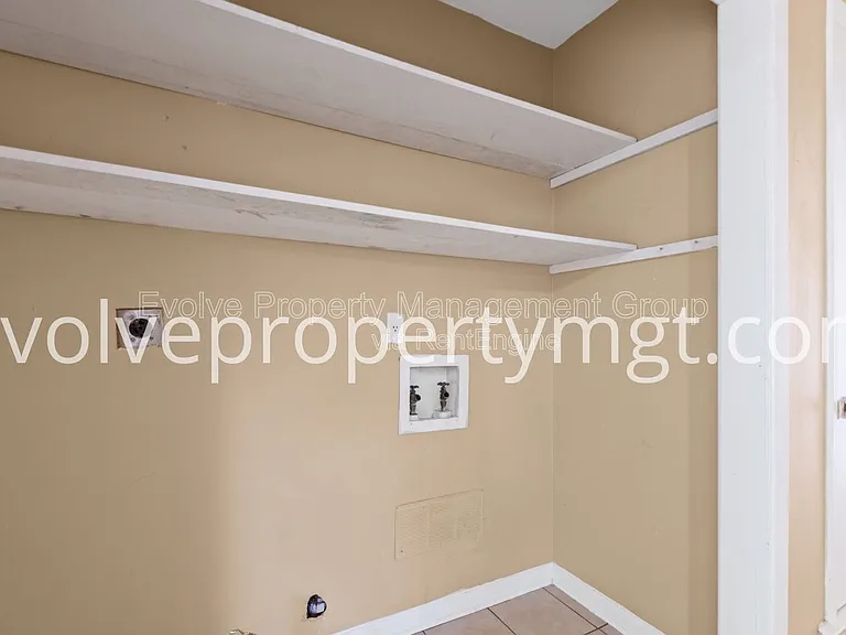 3771 Ironwood Dr — Photo 10