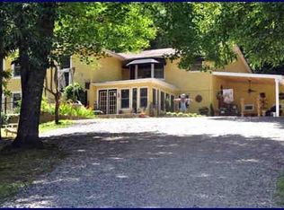 562 Trackrock Camp Rd, Blairsville, GA 30512