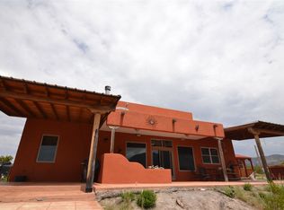 27 Comanchero Trl, Bent, NM 88352