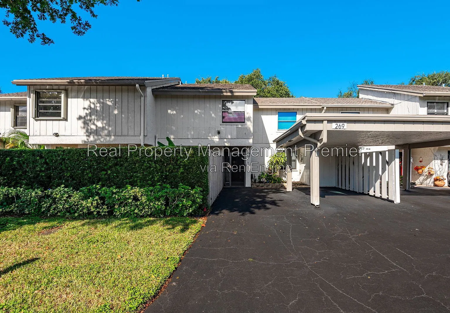 3 bed, 2.5 bath, 1985 sqft, $4,200 — Photo 1