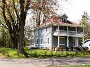 1117 Grosse Rd, Little Suamico, WI 54141