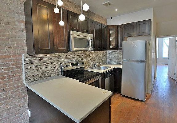 4th image of 451 Lenox Ave APT 4