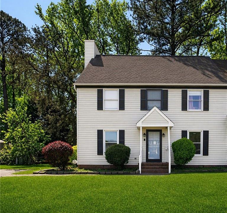 1st image of 404 Bryan Ct