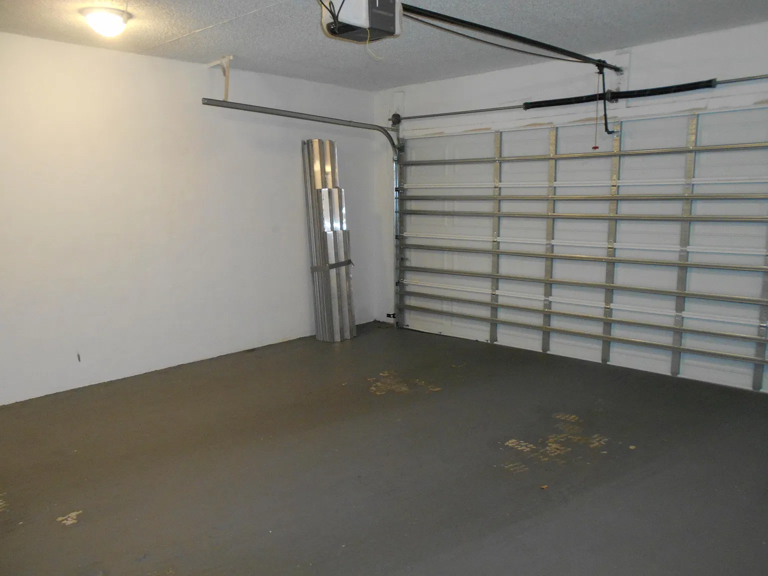 3 bed, 2.5 bath, 1423 sqft, $4,750 — Photo 1