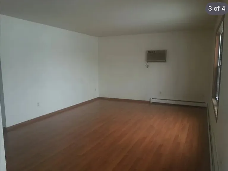 403 Stratford Way #3 — Photo 6