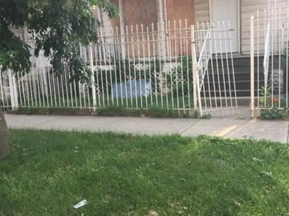 8516 S Exchange Ave, Chicago, IL 60617