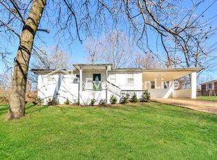3072 Peggy Rd, Memphis, TN 38128