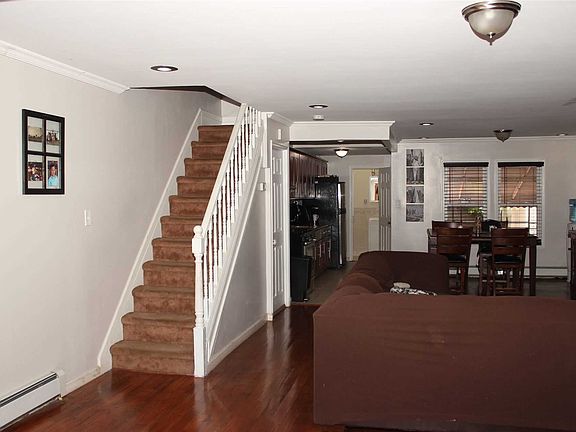 3rd image of 92-28 93rd Ave