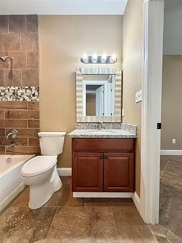 2850 Amber Ave — Photo 22