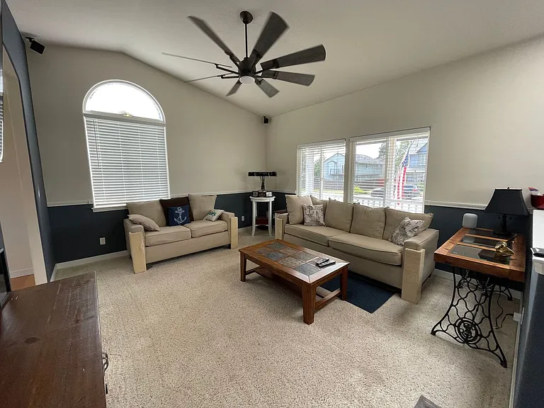 764 SW Orcas St — Photo 3