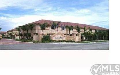 2nd image of 1942 Hibiscus Ln