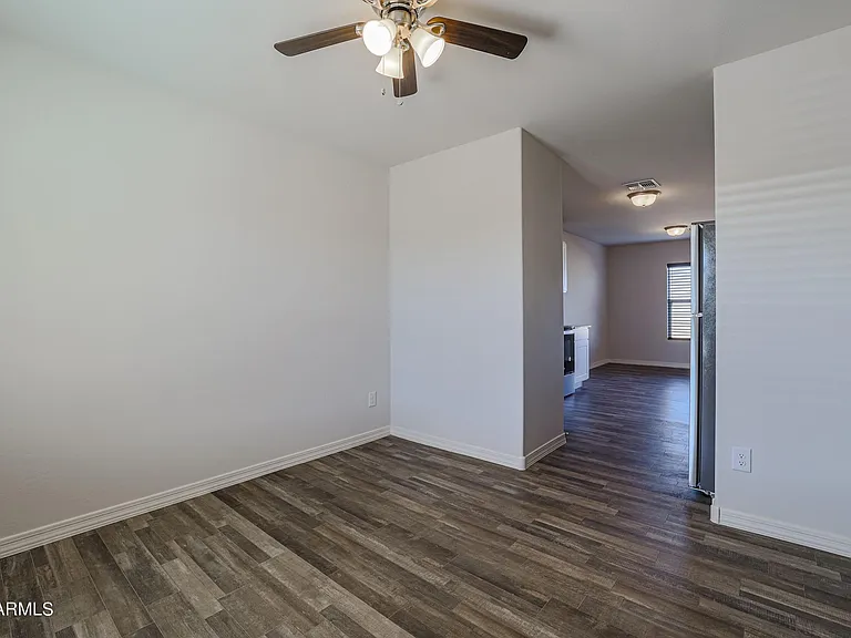 110 E Impala Pl — Photo 9