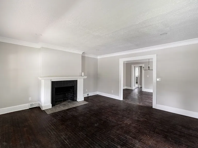 3556 N College Ave — Photo 5
