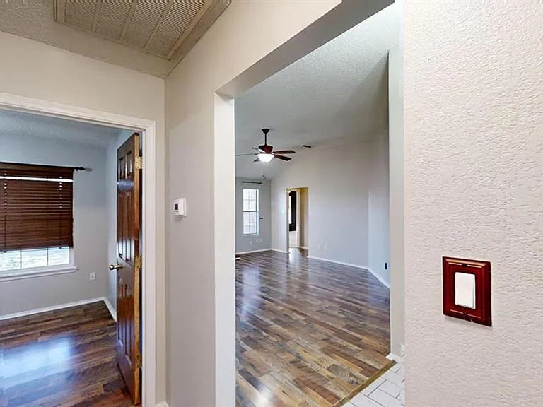 2321 Hammond Blvd — Photo 6