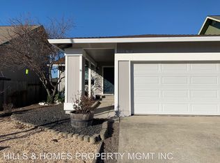 1580 Gladstone Way, Rohnert Park, CA 94928