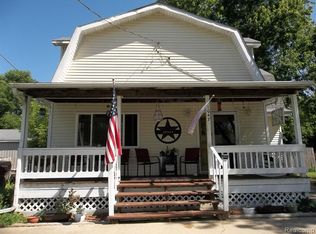 1047 Wisner St, Mount Morris, MI 48458