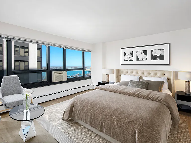 3130 N. Lake Shore Drive — Photo 8