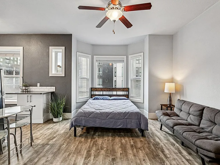 CENTER VIEW APARTMENTS- LIVE YOUR BEST LIFE HERE! — Photo 36