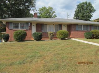 143 Marion Ave, Mount Airy, NC 27030