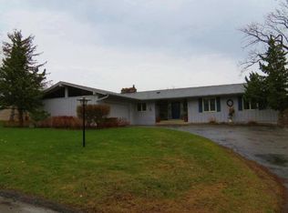 15500 Wing Lake Dr, Minnetonka, MN 55345