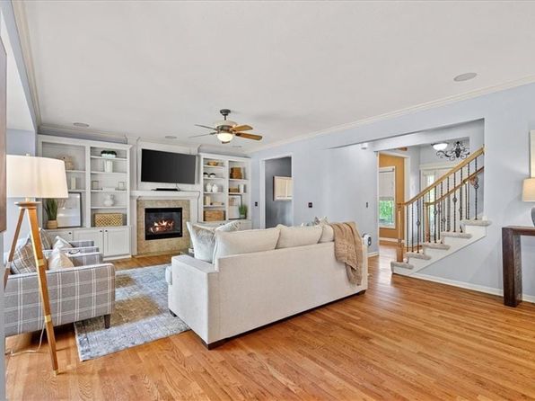 9626 Falcon Valley Dr