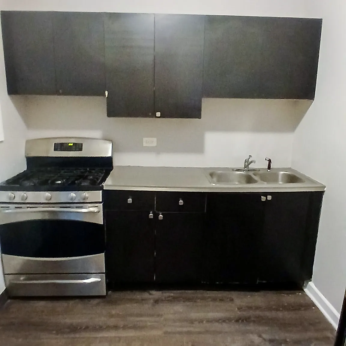 2 bed, 1100 sqft, $1,750 — Photo 4