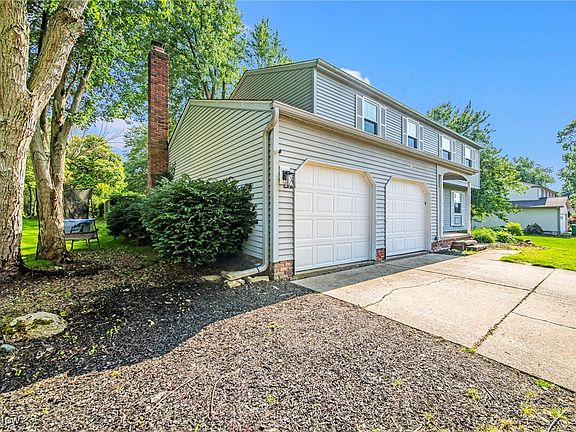 4th image of 10330 Barchester Dr