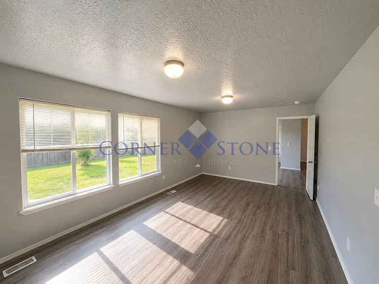 14190 Yucaipa St — Photo 8