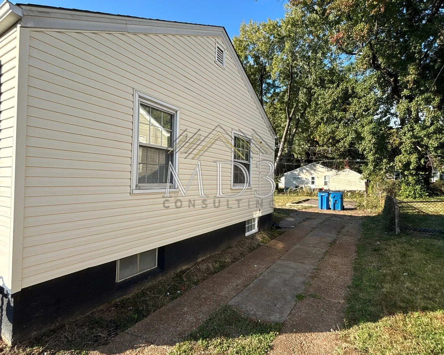 3 bed, 1292 sqft, $1,500 — Photo 2