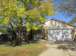 777 Walnut Rdg, Fenton, MO 63026