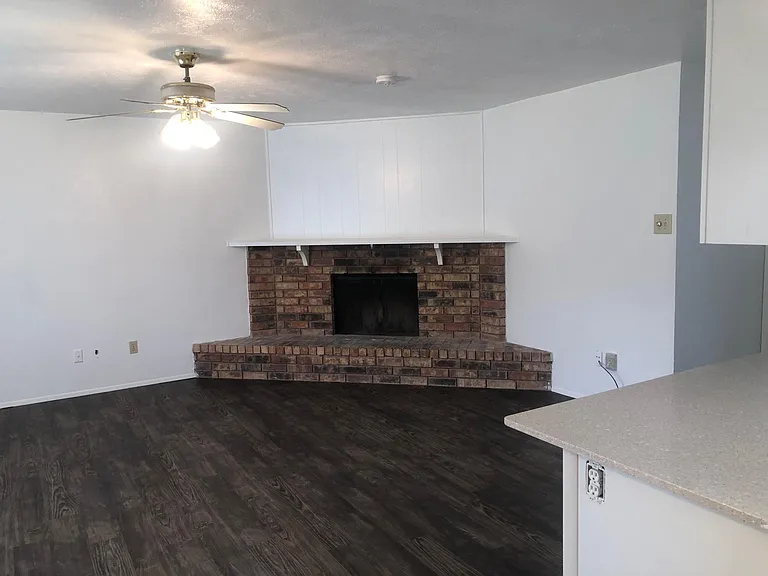 5224 Young Dr — Photo 4